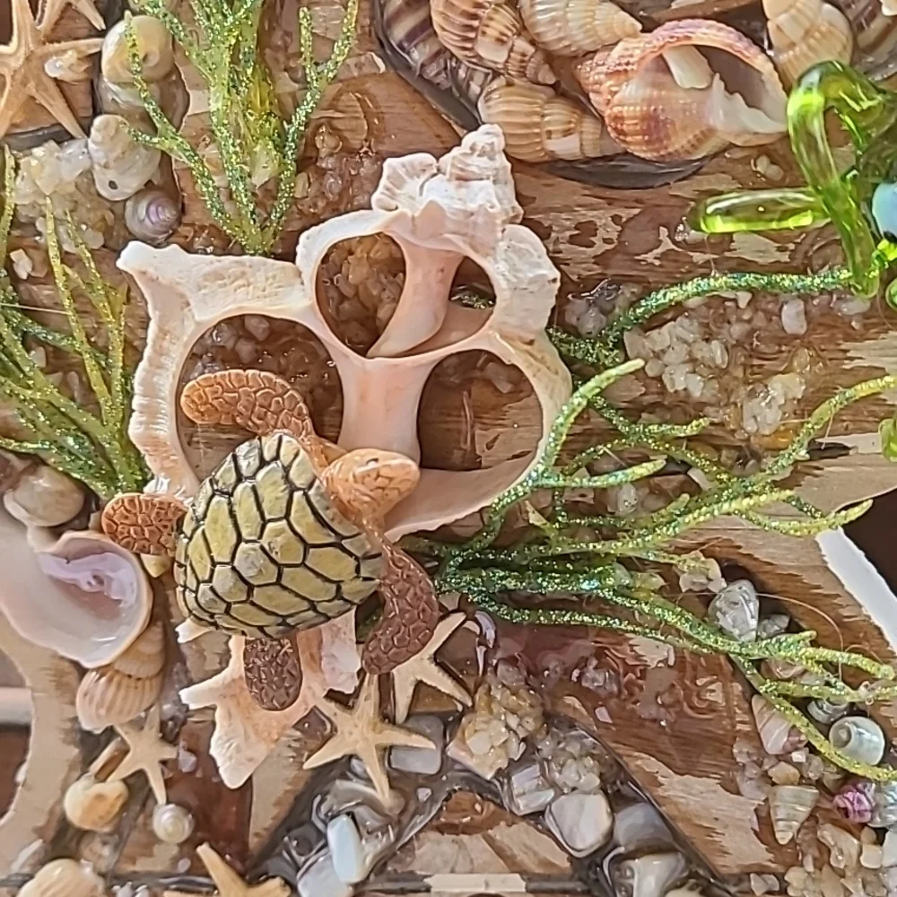 RESIN DECOR - Picture 6 of 7